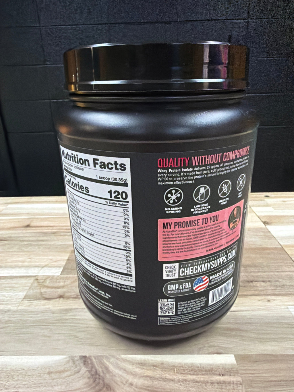 NutraBio Whey Protein Isolate - Raspberry Strudel