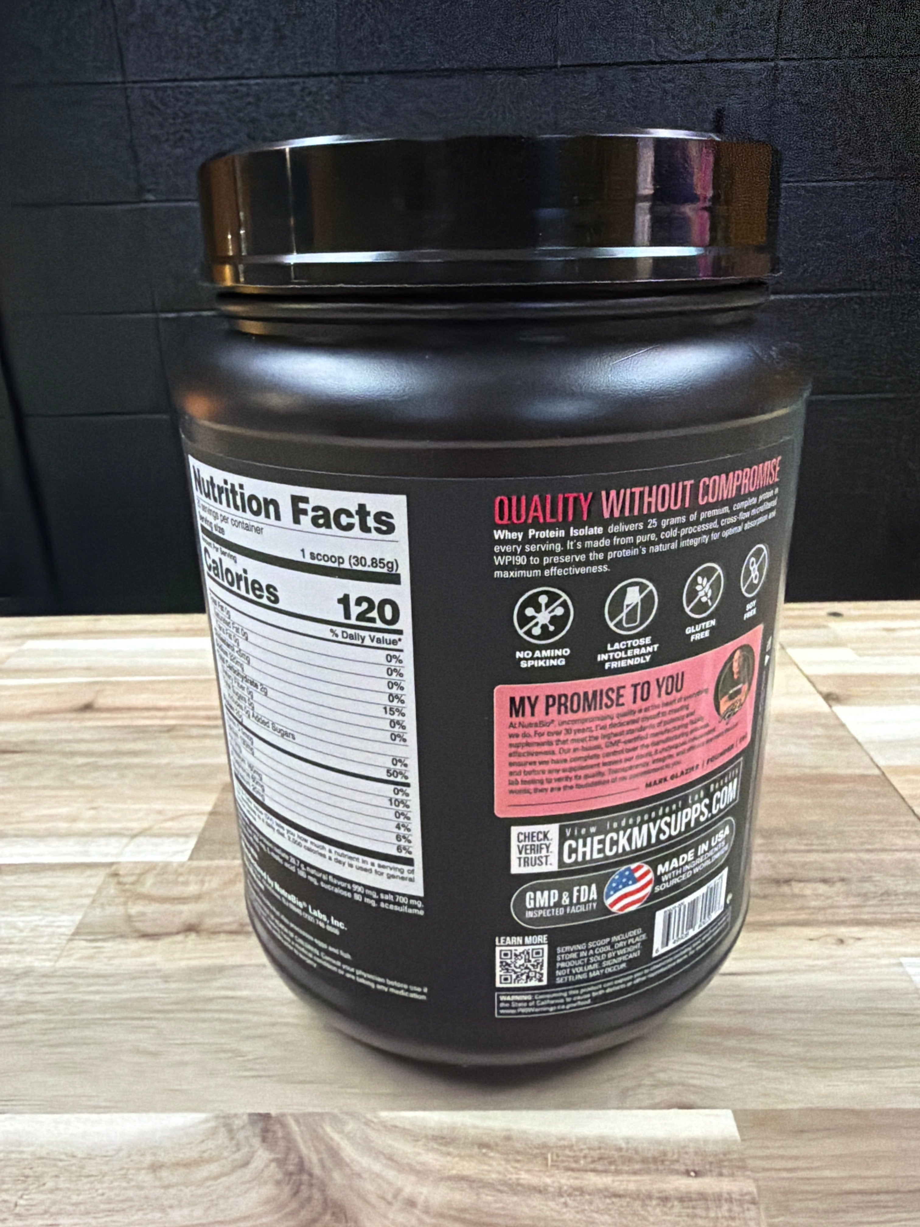 NutraBio Whey Protein Isolate - Raspberry Strudel